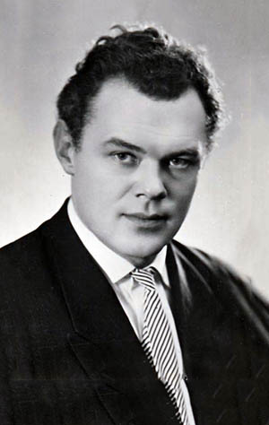 Анатолий Соловьёв.jpg